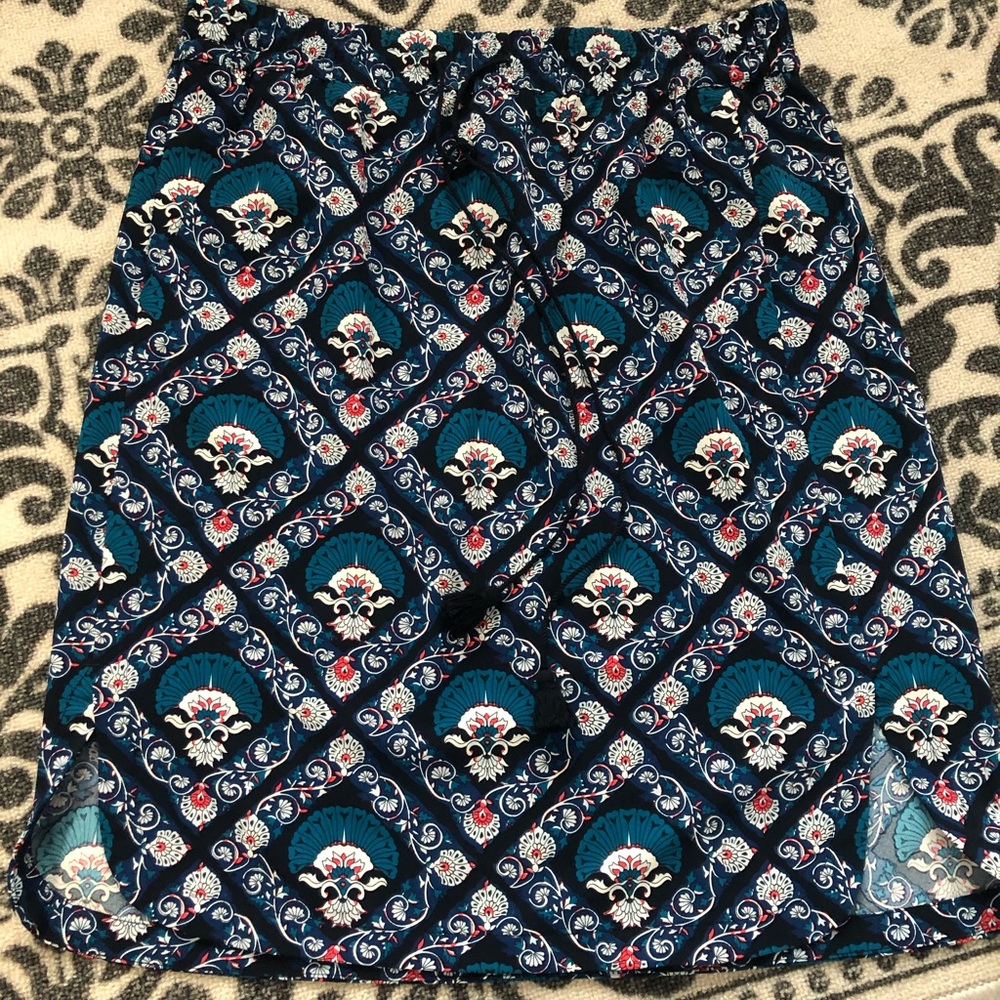 Loft patterned summer skirt!